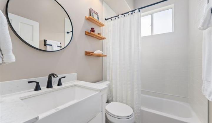 114 Kokololio Place,Honolulu,Hawaii,96821,3 Bedrooms Bedrooms,2 BathroomsBathrooms,Single family,Kokololio,18287401
