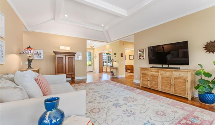 114 Kokololio Place,Honolulu,Hawaii,96821,3 Bedrooms Bedrooms,2 BathroomsBathrooms,Single family,Kokololio,18287401