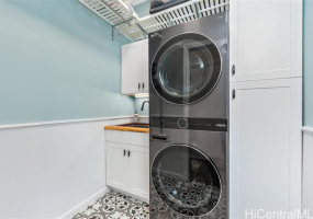 114 Kokololio Place,Honolulu,Hawaii,96821,3 Bedrooms Bedrooms,2 BathroomsBathrooms,Single family,Kokololio,18287401