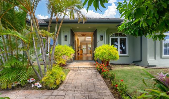 114 Kokololio Place,Honolulu,Hawaii,96821,3 Bedrooms Bedrooms,2 BathroomsBathrooms,Single family,Kokololio,18287401