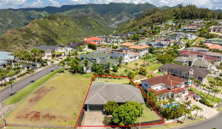 114 Kokololio Place,Honolulu,Hawaii,96821,3 Bedrooms Bedrooms,2 BathroomsBathrooms,Single family,Kokololio,18287401