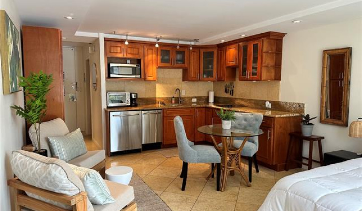 364 Seaside Avenue,Honolulu,Hawaii,96815,1 BathroomBathrooms,Condo/Townhouse,Seaside,4,18288018