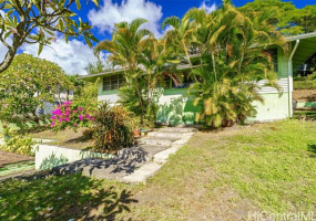 1230 Luna Place,Honolulu,Hawaii,96822,4 ベッドルーム ベッドルーム,2 バスルームバスルーム,一戸建て,Luna,18288168