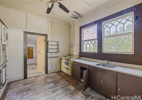 1221 Gulick Avenue,Honolulu,Hawaii,96819,7 Bedrooms Bedrooms,3 BathroomsBathrooms,Single family,Gulick,18288200