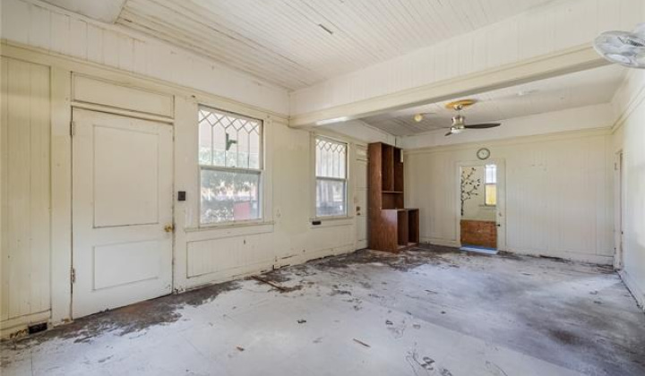 1221 Gulick Avenue,Honolulu,Hawaii,96819,7 Bedrooms Bedrooms,3 BathroomsBathrooms,Single family,Gulick,18288200