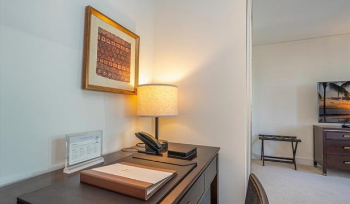 223 Saratoga Road,Honolulu,Hawaii,96815,1 BathroomBathrooms,Condo/Townhouse,Saratoga,17,18288598
