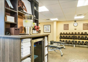 223 Saratoga Road,Honolulu,Hawaii,96815,1 BathroomBathrooms,Condo/Townhouse,Saratoga,17,18288598