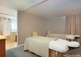 223 Saratoga Road,Honolulu,Hawaii,96815,1 BathroomBathrooms,Condo/Townhouse,Saratoga,17,18288598