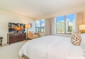 223 Saratoga Road,Honolulu,Hawaii,96815,1 BathroomBathrooms,Condo/Townhouse,Saratoga,17,18288598