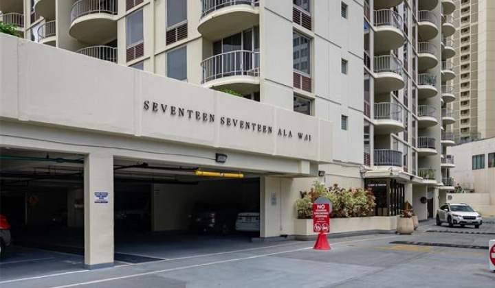 1717 Ala Wai Boulevard,Honolulu,Hawaii,96815,3 Bedrooms Bedrooms,2 BathroomsBathrooms,Condo/Townhouse,Ala Wai,12,19462477