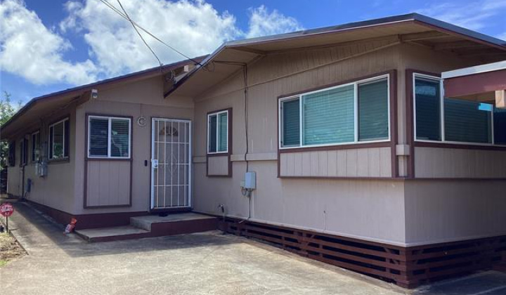 611 7th Avenue,Honolulu,Hawaii,96816,3 Bedrooms Bedrooms,3 BathroomsBathrooms,Single family,7th,19463336