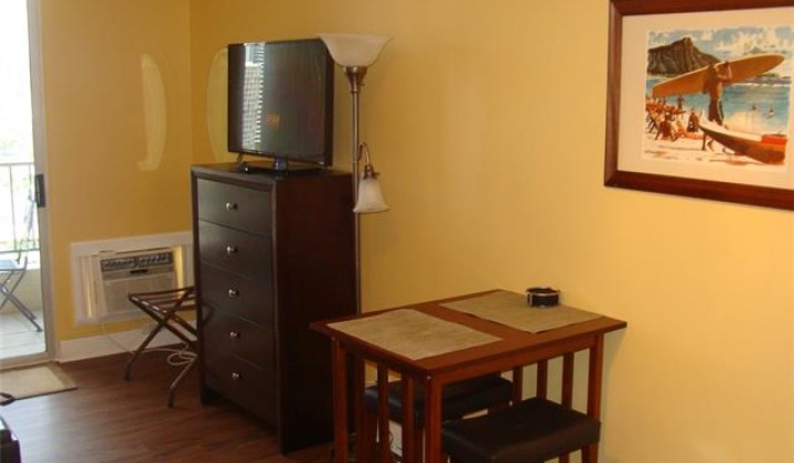 440 Olohana Street,Honolulu,Hawaii,96815,1 BathroomBathrooms,Condo/Townhouse,Olohana,18,18289134