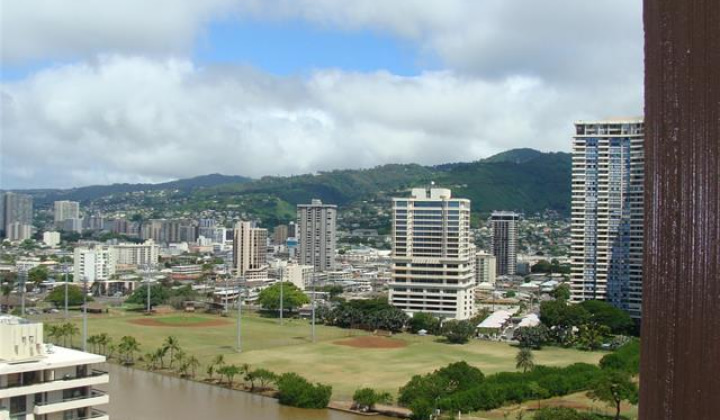 440 Olohana Street,Honolulu,Hawaii,96815,1 BathroomBathrooms,Condo/Townhouse,Olohana,18,18289134