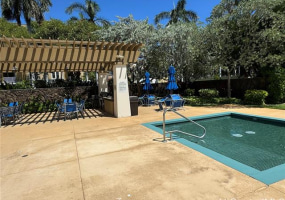 520 Lunalilo Home Road,Honolulu,Hawaii,96825,3 Bedrooms Bedrooms,2 BathroomsBathrooms,Condo/Townhouse,Lunalilo Home,3,18289358