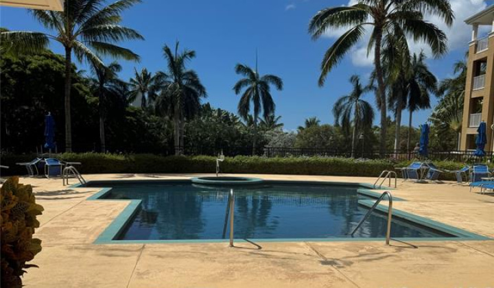 520 Lunalilo Home Road,Honolulu,Hawaii,96825,3 Bedrooms Bedrooms,2 BathroomsBathrooms,Condo/Townhouse,Lunalilo Home,3,18289358