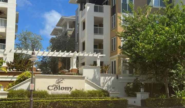 520 Lunalilo Home Road,Honolulu,Hawaii,96825,3 Bedrooms Bedrooms,2 BathroomsBathrooms,Condo/Townhouse,Lunalilo Home,3,18289358