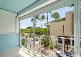 204 Kapahulu Avenue,Honolulu,Hawaii,96815,2 ベッドルーム ベッドルーム,2 バスルームバスルーム,コンド / タウンハウス,Kapahulu,4,18290195