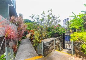 417 Nohonani Street,Honolulu,Hawaii,96815,1 Bedroom Bedrooms,1 BathroomBathrooms,Condo/Townhouse,Nohonani,2,17864405