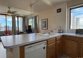 417 Nohonani Street,Honolulu,Hawaii,96815,1 Bedroom Bedrooms,1 BathroomBathrooms,Condo/Townhouse,Nohonani,2,17864405