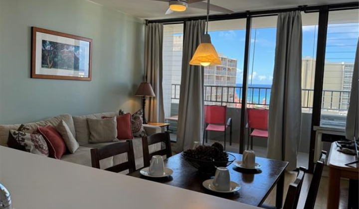 2240 Kuhio Avenue,Honolulu,Hawaii,96815,1 Bedroom Bedrooms,1 BathroomBathrooms,Condo/Townhouse,Kuhio,20,18290203