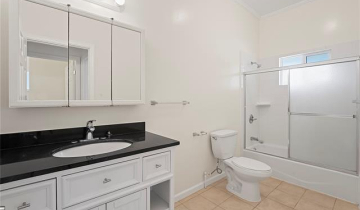 2032 Coyne Street,Honolulu,Hawaii,96826,3 Bedrooms Bedrooms,2 BathroomsBathrooms,Single family,Coyne,18290855