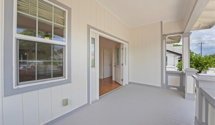 2032 Coyne Street,Honolulu,Hawaii,96826,3 Bedrooms Bedrooms,2 BathroomsBathrooms,Single family,Coyne,18290855