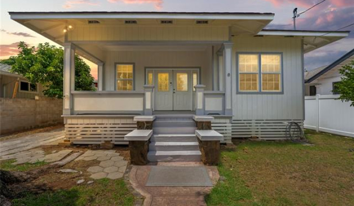 2032 Coyne Street,Honolulu,Hawaii,96826,3 Bedrooms Bedrooms,2 BathroomsBathrooms,Single family,Coyne,18290855