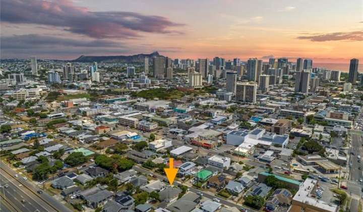 2032 Coyne Street,Honolulu,Hawaii,96826,3 Bedrooms Bedrooms,2 BathroomsBathrooms,Single family,Coyne,18290855