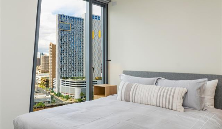 1000 Auahi Street,Honolulu,Hawaii,96814,1 Bedroom Bedrooms,1 BathroomBathrooms,Condo/Townhouse,Auahi,21,18290986