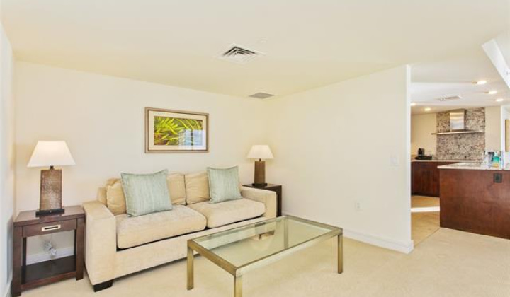 223 Saratoga Road,Honolulu,Hawaii,96815,2 Bedrooms Bedrooms,2 BathroomsBathrooms,Condo/Townhouse,Saratoga,12,18291017