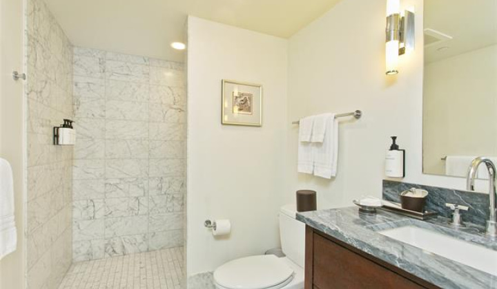223 Saratoga Road,Honolulu,Hawaii,96815,2 Bedrooms Bedrooms,2 BathroomsBathrooms,Condo/Townhouse,Saratoga,12,18291017