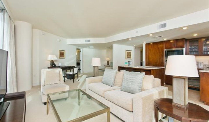 223 Saratoga Road,Honolulu,Hawaii,96815,2 Bedrooms Bedrooms,2 BathroomsBathrooms,Condo/Townhouse,Saratoga,12,18291017