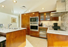 223 Saratoga Road,Honolulu,Hawaii,96815,2 Bedrooms Bedrooms,2 BathroomsBathrooms,Condo/Townhouse,Saratoga,12,18291017
