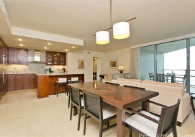 223 Saratoga Road,Honolulu,Hawaii,96815,2 Bedrooms Bedrooms,3 BathroomsBathrooms,Condo/Townhouse,Saratoga,26,18291070