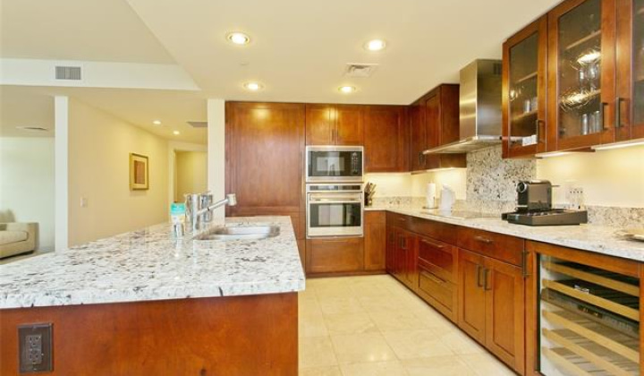 223 Saratoga Road,Honolulu,Hawaii,96815,2 Bedrooms Bedrooms,3 BathroomsBathrooms,Condo/Townhouse,Saratoga,26,18291070
