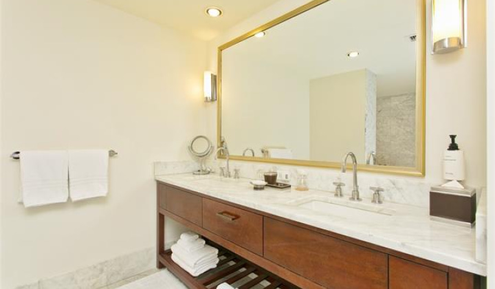 223 Saratoga Road,Honolulu,Hawaii,96815,2 Bedrooms Bedrooms,3 BathroomsBathrooms,Condo/Townhouse,Saratoga,26,18291070