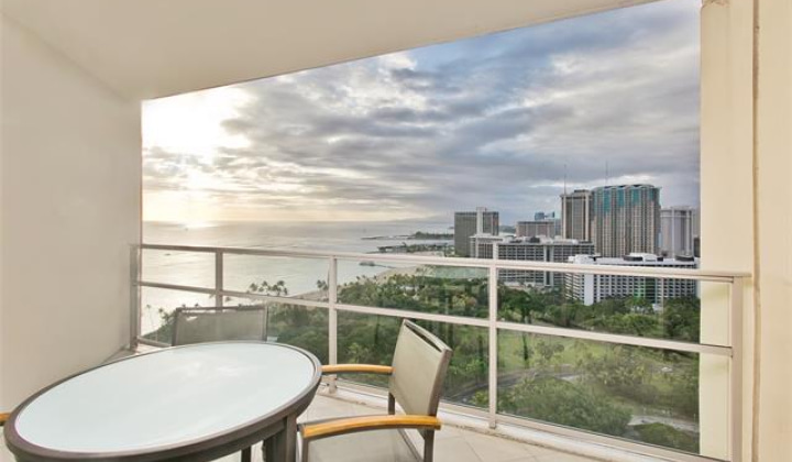 223 Saratoga Road,Honolulu,Hawaii,96815,2 Bedrooms Bedrooms,3 BathroomsBathrooms,Condo/Townhouse,Saratoga,26,18291070