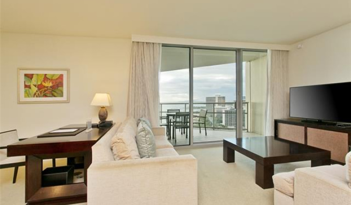 223 Saratoga Road,Honolulu,Hawaii,96815,2 Bedrooms Bedrooms,3 BathroomsBathrooms,Condo/Townhouse,Saratoga,26,18291070