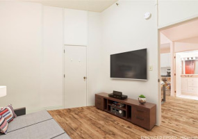 2979 Kalakaua Avenue,Honolulu,Hawaii,96815,1 Bedroom Bedrooms,1 BathroomBathrooms,Condo/Townhouse,Kalakaua,5,17876417