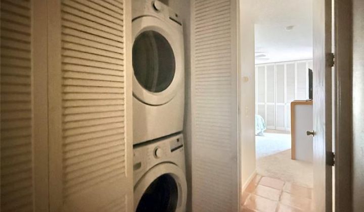 1015 Aoloa Place,Kailua,Hawaii,96734,2 Bedrooms Bedrooms,2 BathroomsBathrooms,Condo/Townhouse,Aoloa,2,19467439