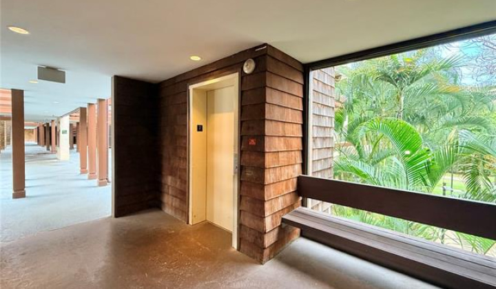 1015 Aoloa Place,Kailua,Hawaii,96734,2 Bedrooms Bedrooms,2 BathroomsBathrooms,Condo/Townhouse,Aoloa,2,19467439