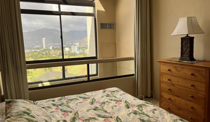 300 Wai Nani Way,Honolulu,Hawaii,96815,2 Bedrooms Bedrooms,2 BathroomsBathrooms,Condo/Townhouse,Wai Nani,24,18292193