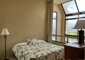 300 Wai Nani Way,Honolulu,Hawaii,96815,2 Bedrooms Bedrooms,2 BathroomsBathrooms,Condo/Townhouse,Wai Nani,24,18292193