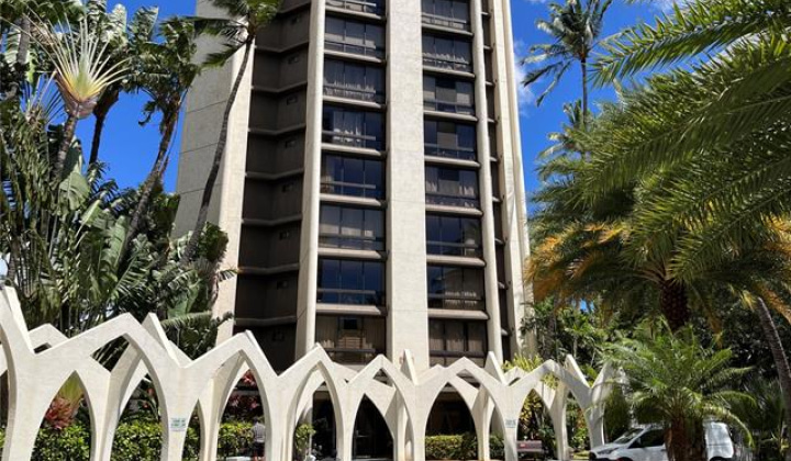 300 Wai Nani Way,Honolulu,Hawaii,96815,2 Bedrooms Bedrooms,2 BathroomsBathrooms,Condo/Townhouse,Wai Nani,24,18292193