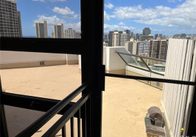 300 Wai Nani Way,Honolulu,Hawaii,96815,2 Bedrooms Bedrooms,2 BathroomsBathrooms,Condo/Townhouse,Wai Nani,24,18292193