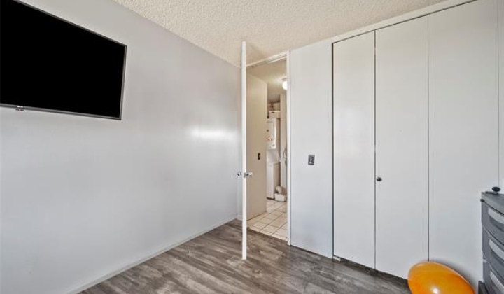 909 Ala Nanala Street,Honolulu,Hawaii,96818,1 Bedroom Bedrooms,1 BathroomBathrooms,Condo/Townhouse,Ala Nanala,6,18292551
