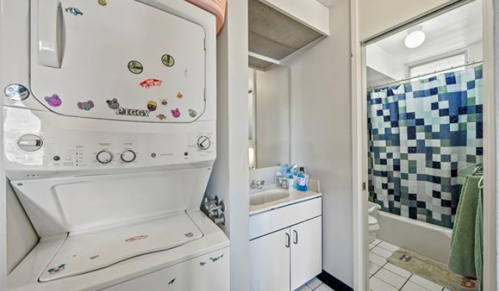 909 Ala Nanala Street,Honolulu,Hawaii,96818,1 Bedroom Bedrooms,1 BathroomBathrooms,Condo/Townhouse,Ala Nanala,6,18292551