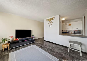 909 Ala Nanala Street,Honolulu,Hawaii,96818,1 Bedroom Bedrooms,1 BathroomBathrooms,Condo/Townhouse,Ala Nanala,6,18292551