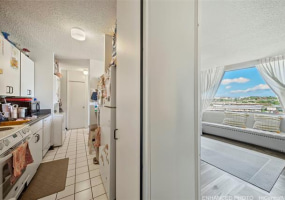 909 Ala Nanala Street,Honolulu,Hawaii,96818,1 Bedroom Bedrooms,1 BathroomBathrooms,Condo/Townhouse,Ala Nanala,6,18292551