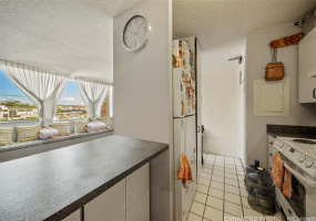 909 Ala Nanala Street,Honolulu,Hawaii,96818,1 Bedroom Bedrooms,1 BathroomBathrooms,Condo/Townhouse,Ala Nanala,6,18292551